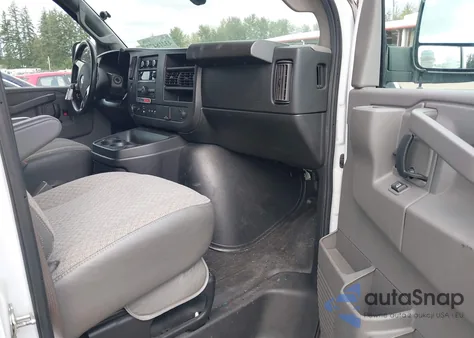 2017 Chevrolet Express 2500 Work Van из США, поврежденный, VIN 1GCWGAF15H1350631